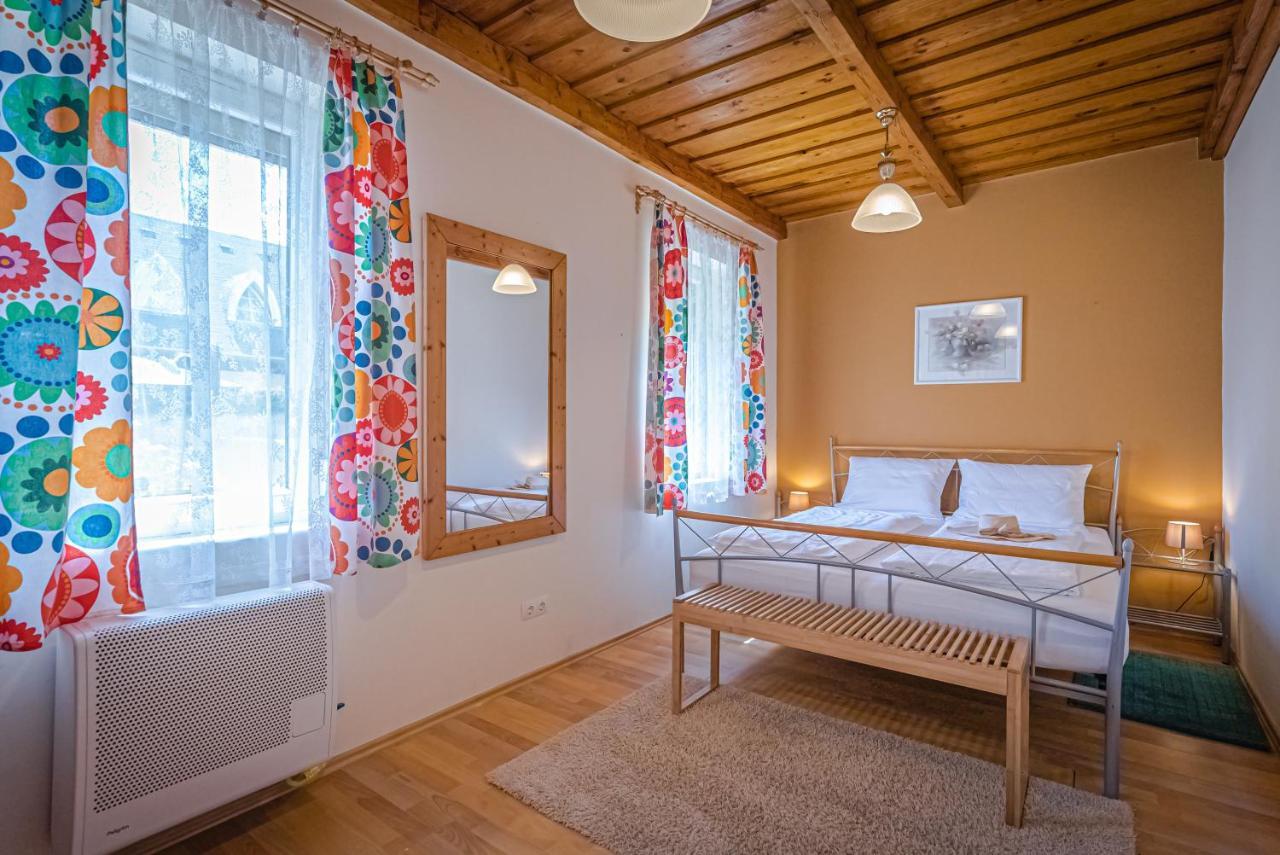 Sunny Garden Pihenohaz Villa Siofok Exterior photo