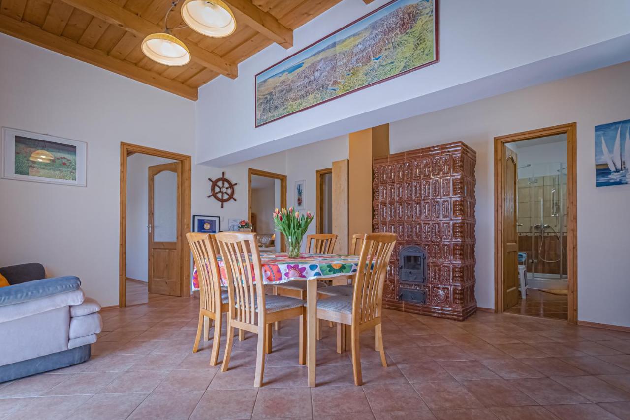 Sunny Garden Pihenohaz Villa Siofok Exterior photo